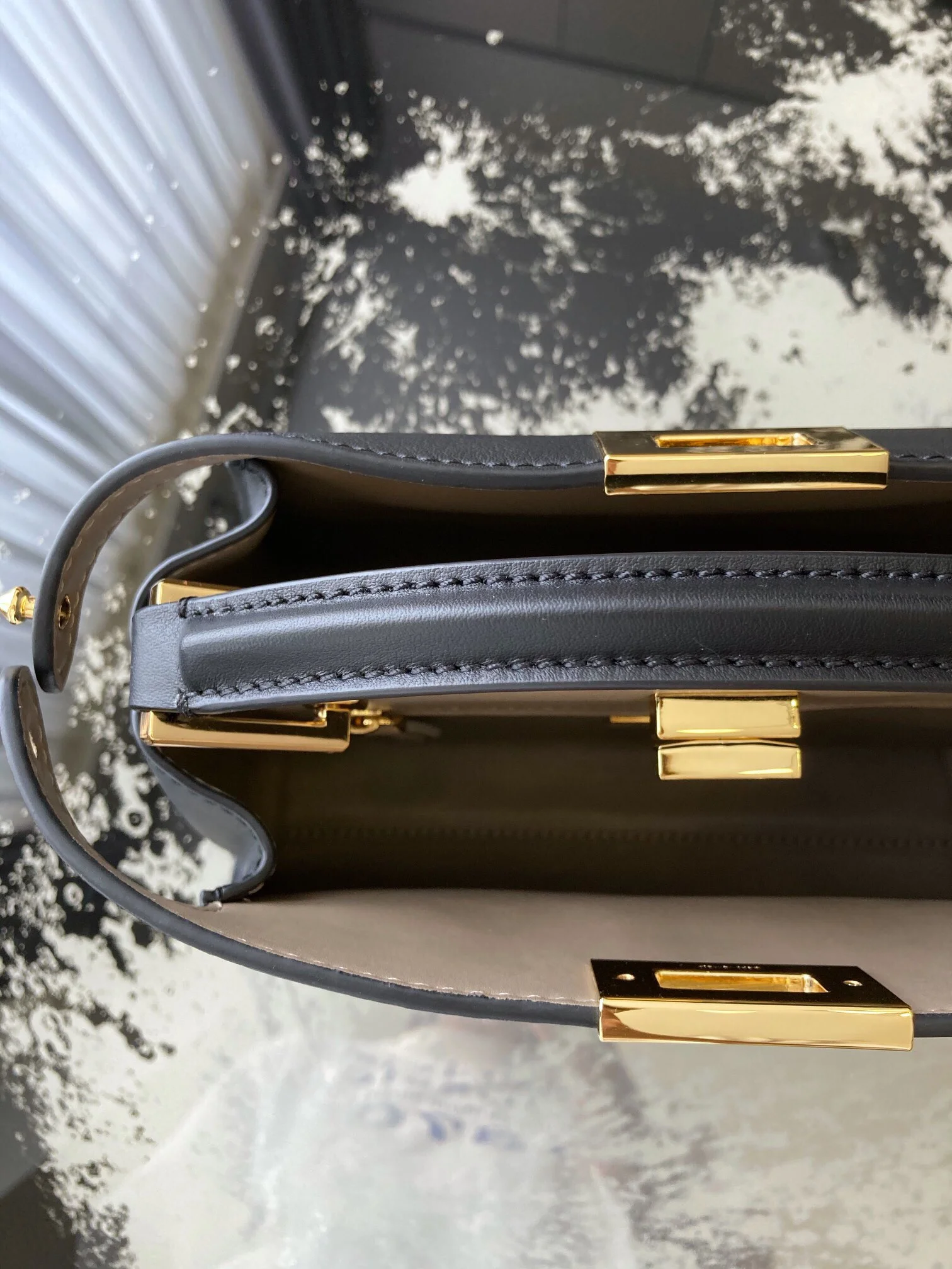 Thermal Fendi Top Handle Bags 37738