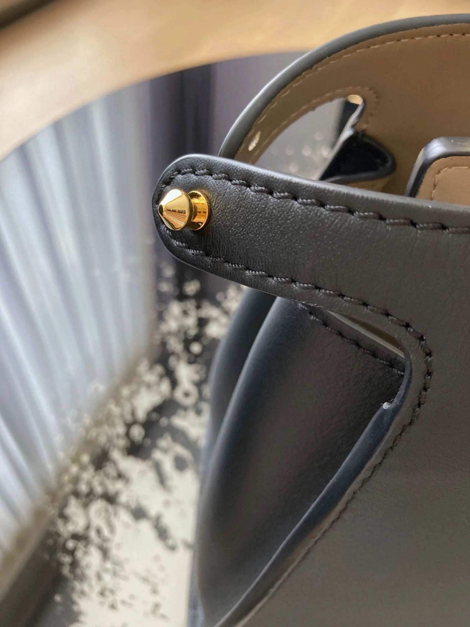 Thermal Fendi Top Handle Bags 37738