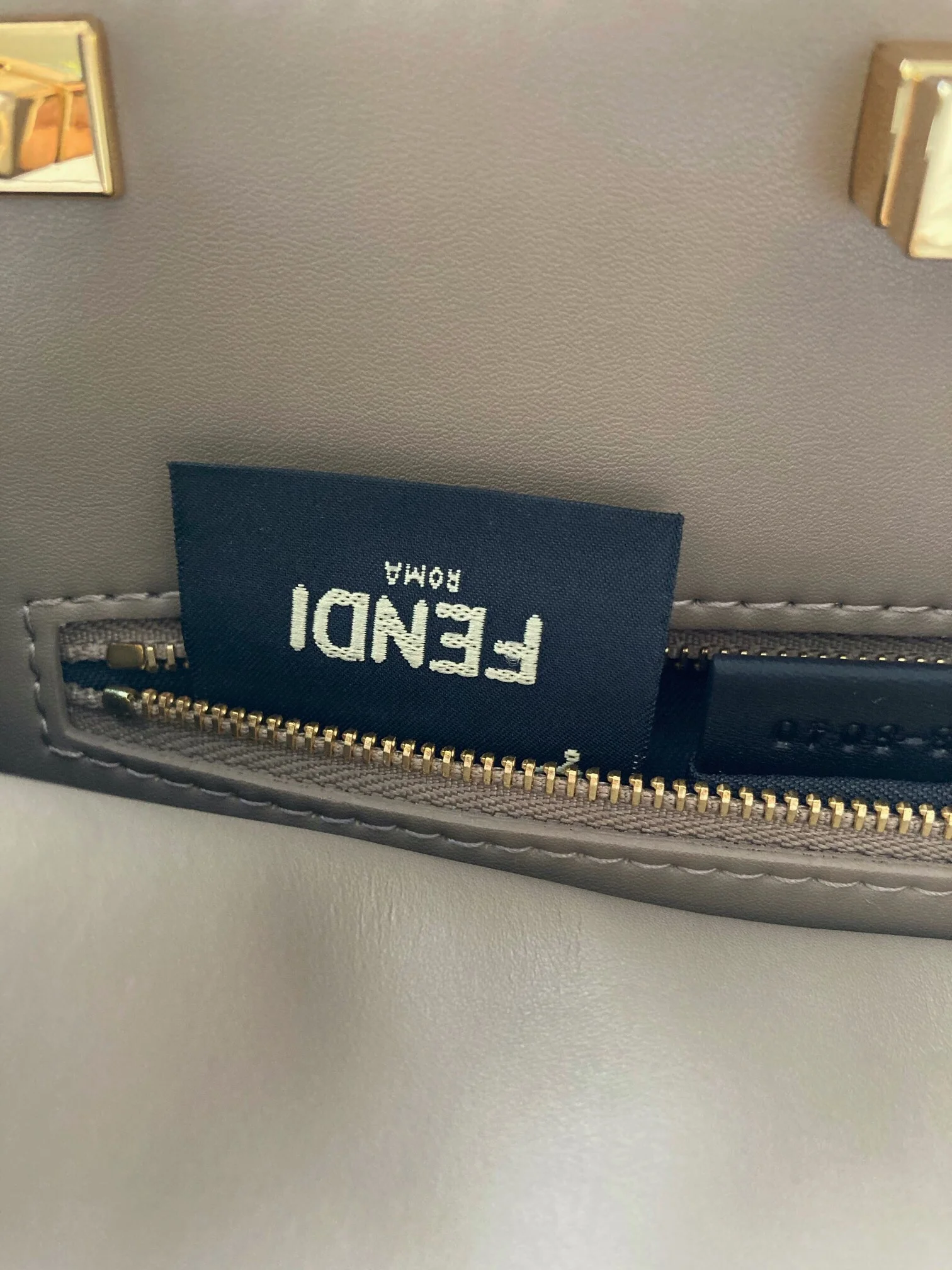 Thermal Fendi Top Handle Bags 37738