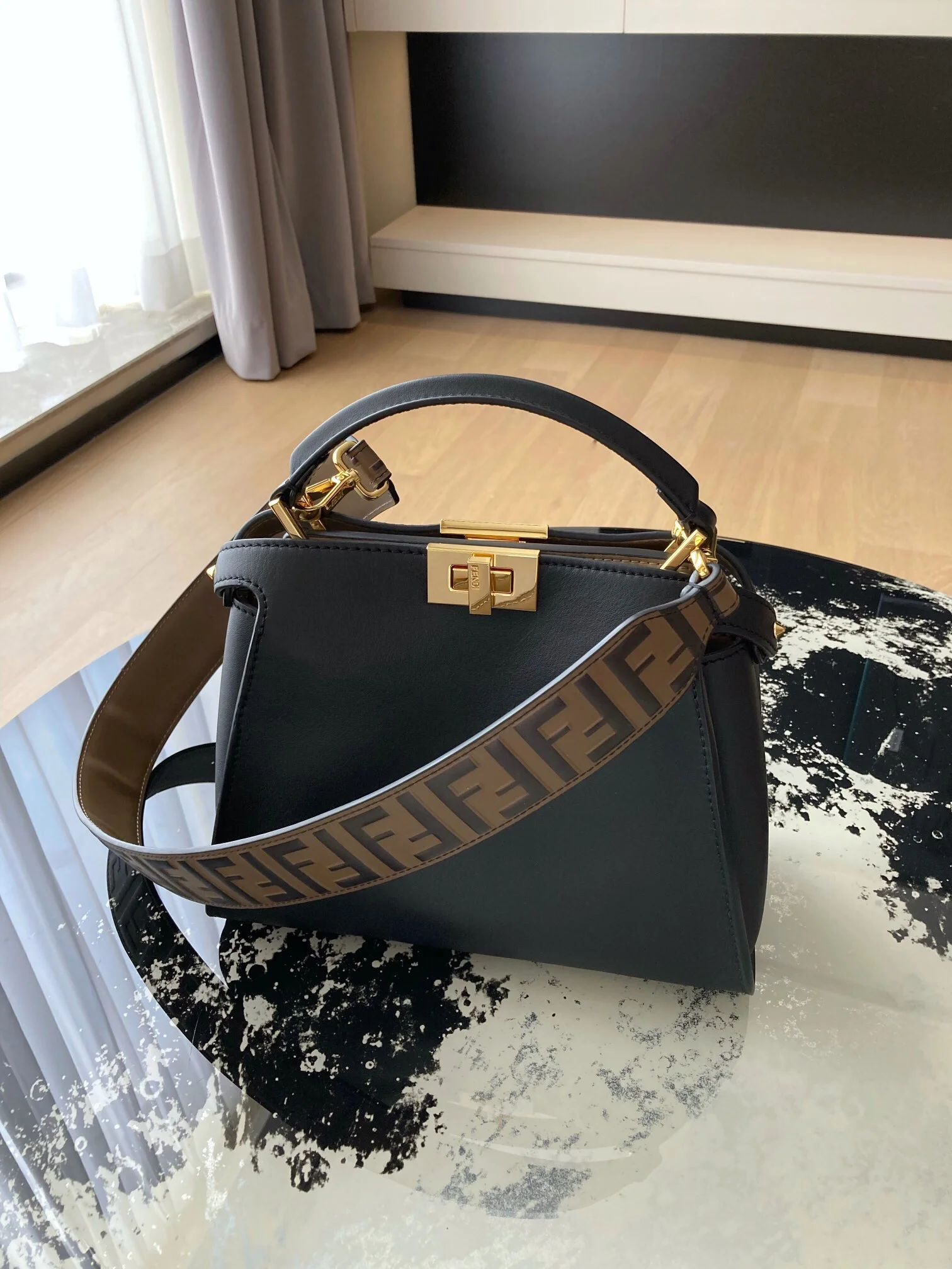 Thermal Fendi Top Handle Bags 37738