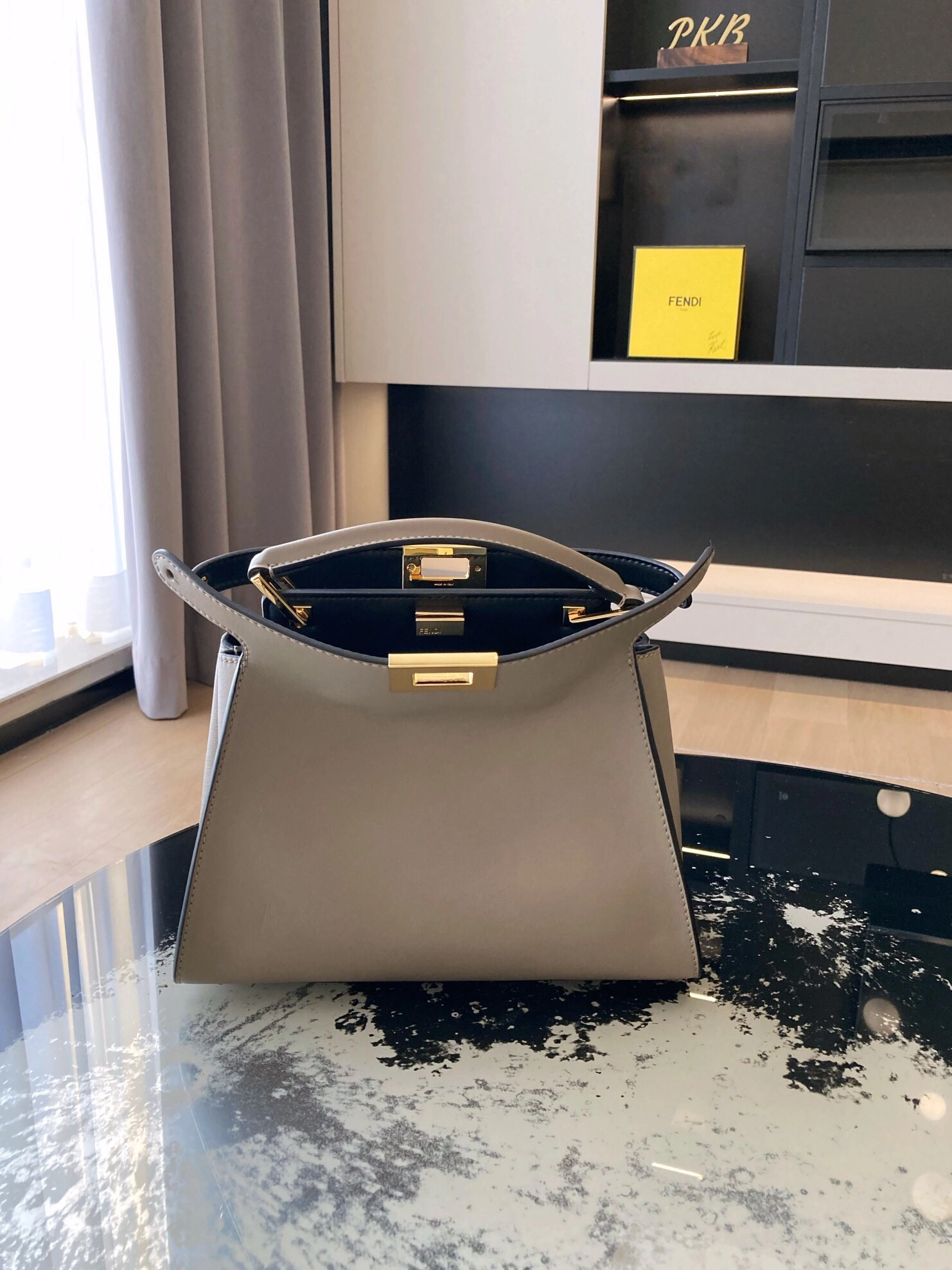 Fendi Top Handle Bags Seasonal 76637