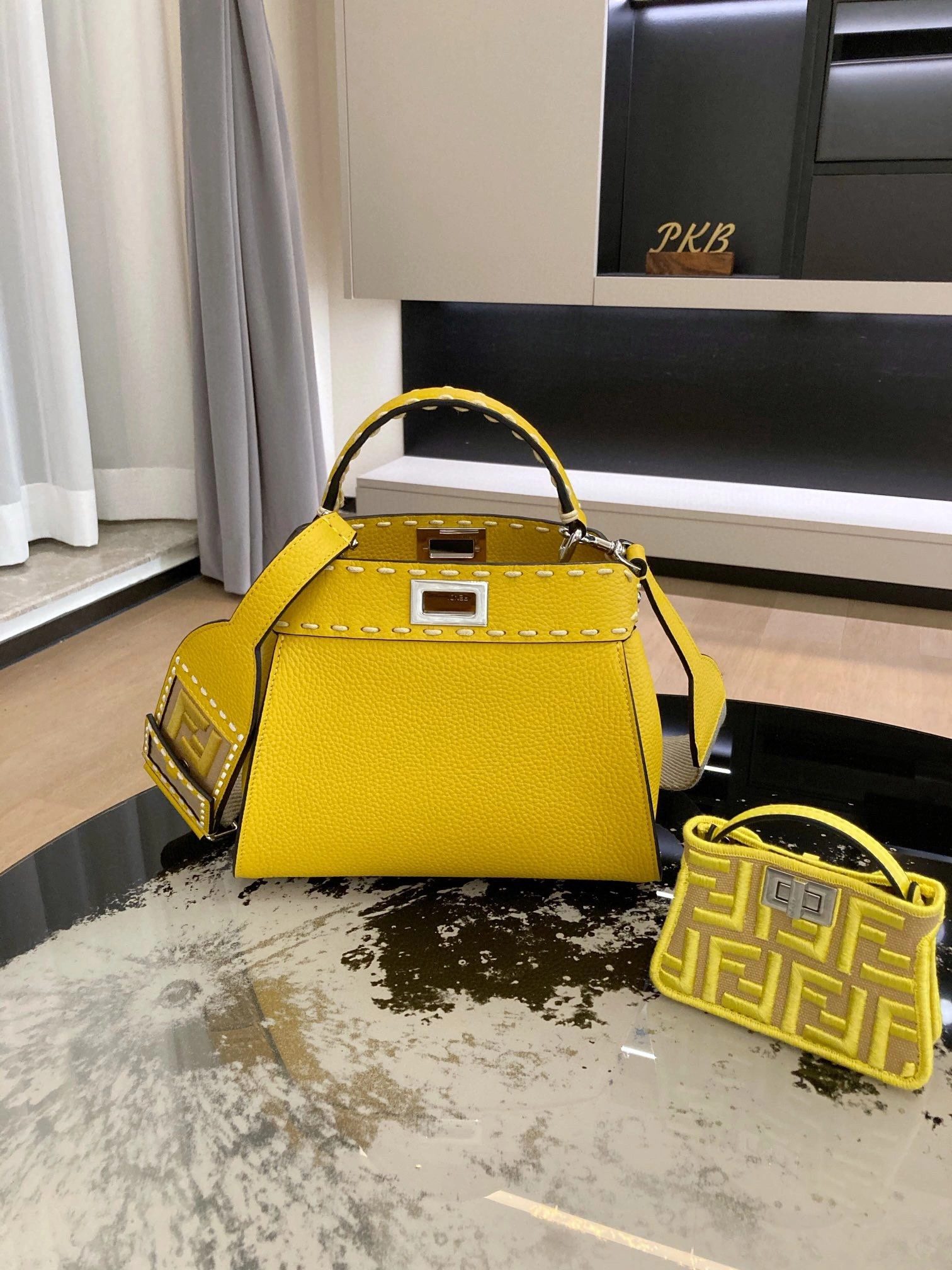 Fendi Top Handle Bags Attractive 76633