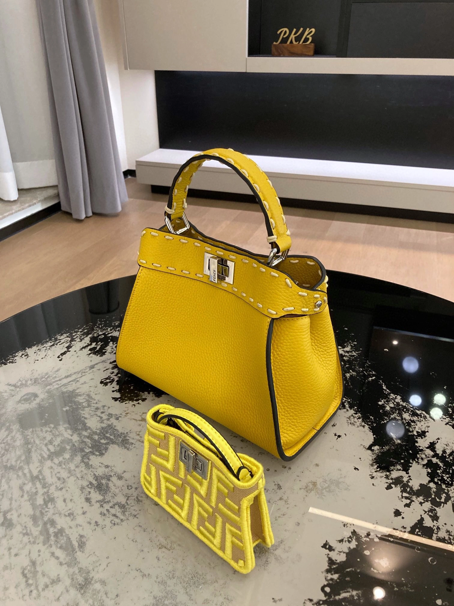 Fendi Top Handle Bags Attractive 76633