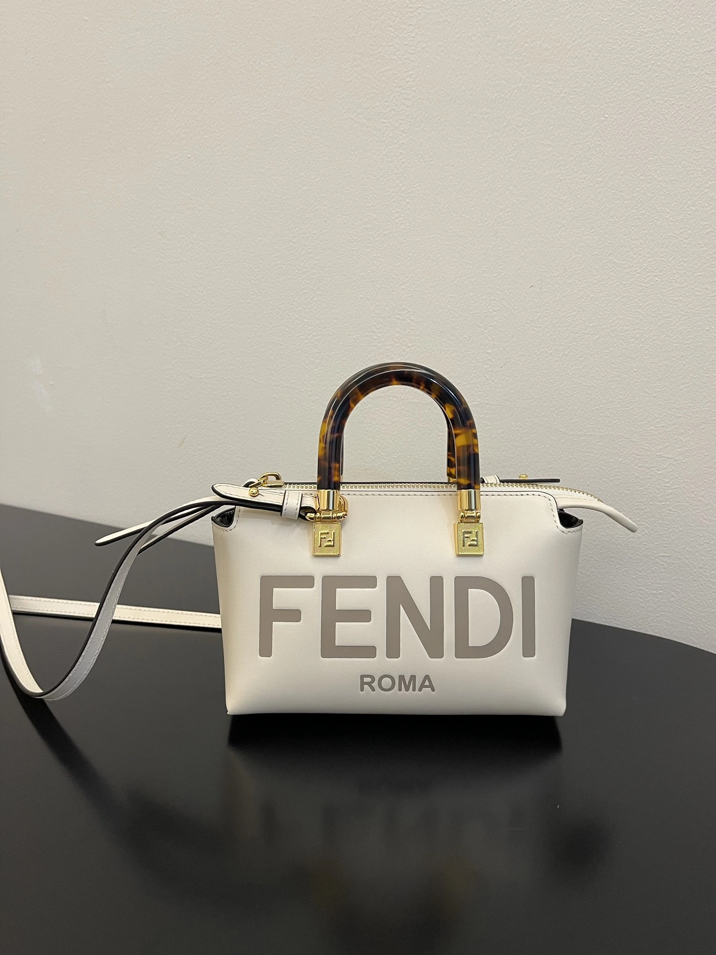 Fendi Top Handle Bags Lightweight 76630