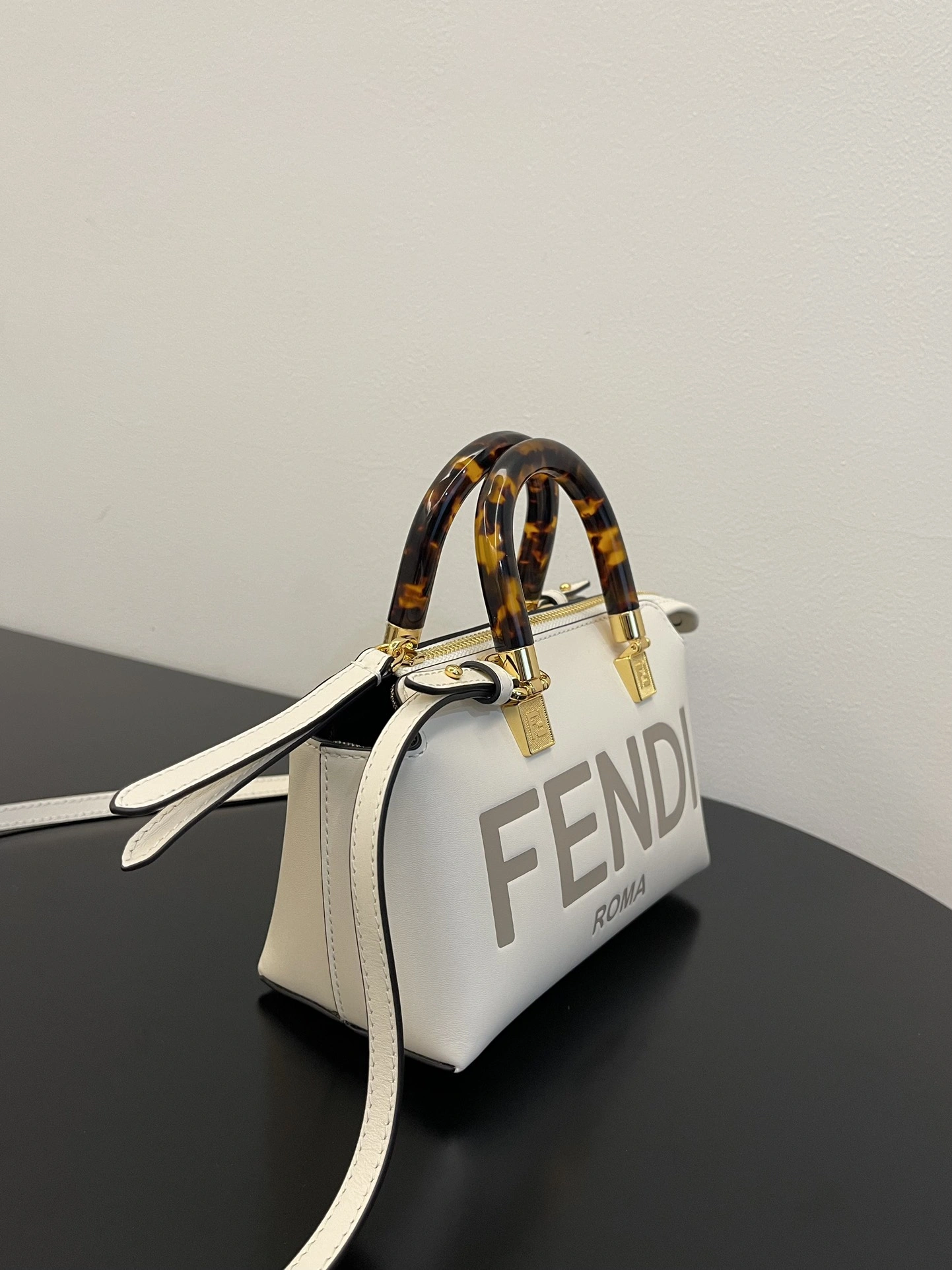 Fendi Top Handle Bags Lightweight 76630