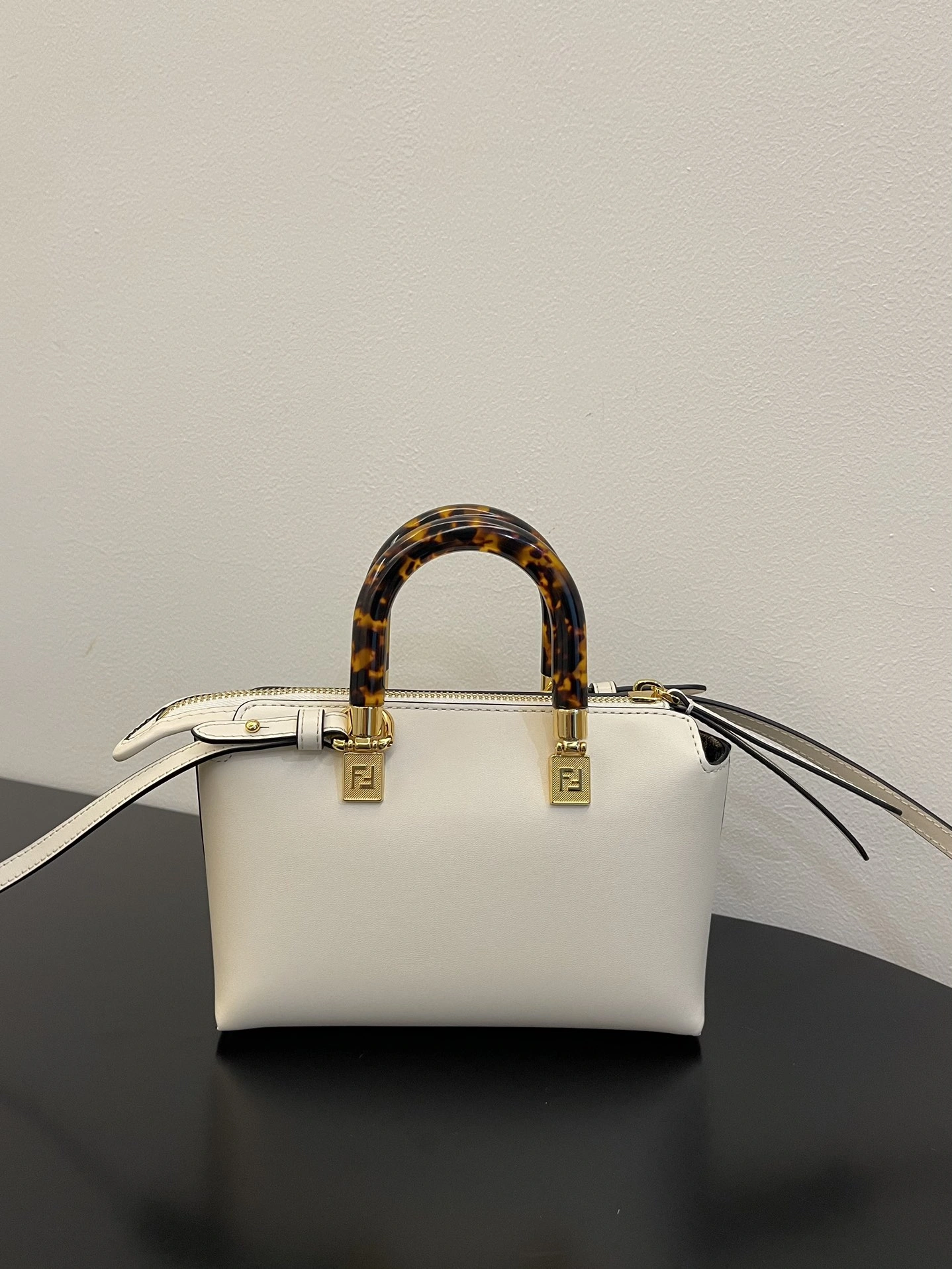 Fendi Top Handle Bags Lightweight 76630