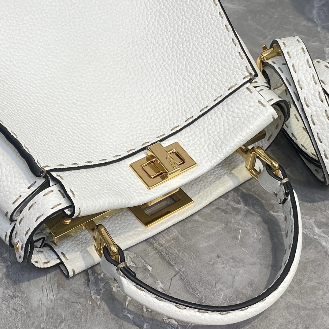 Fendi Top Handle Bags Attractive 76624