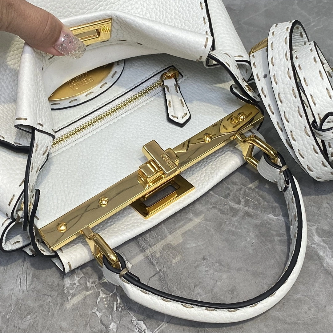 Fendi Top Handle Bags Attractive 76624