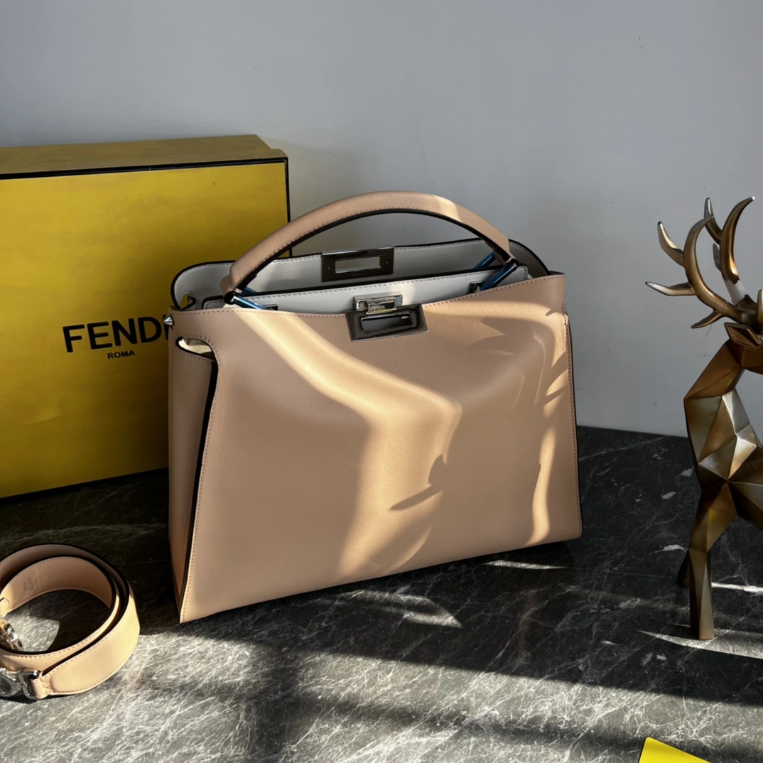 MoistureWicking Fendi Top Handle Bags 76622