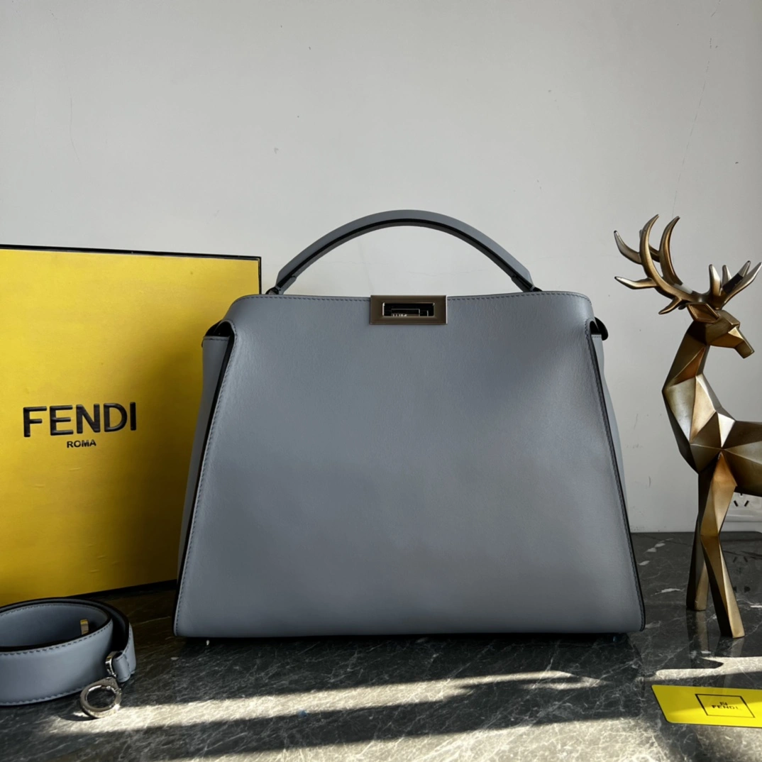 Fendi Top Handle Bags Minimalist 76619