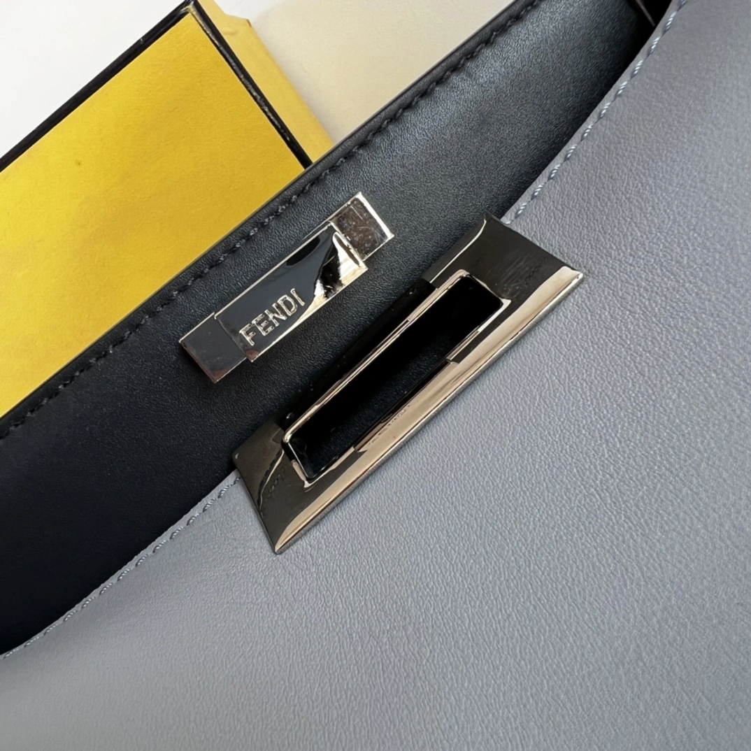 Fendi Top Handle Bags Minimalist 76619
