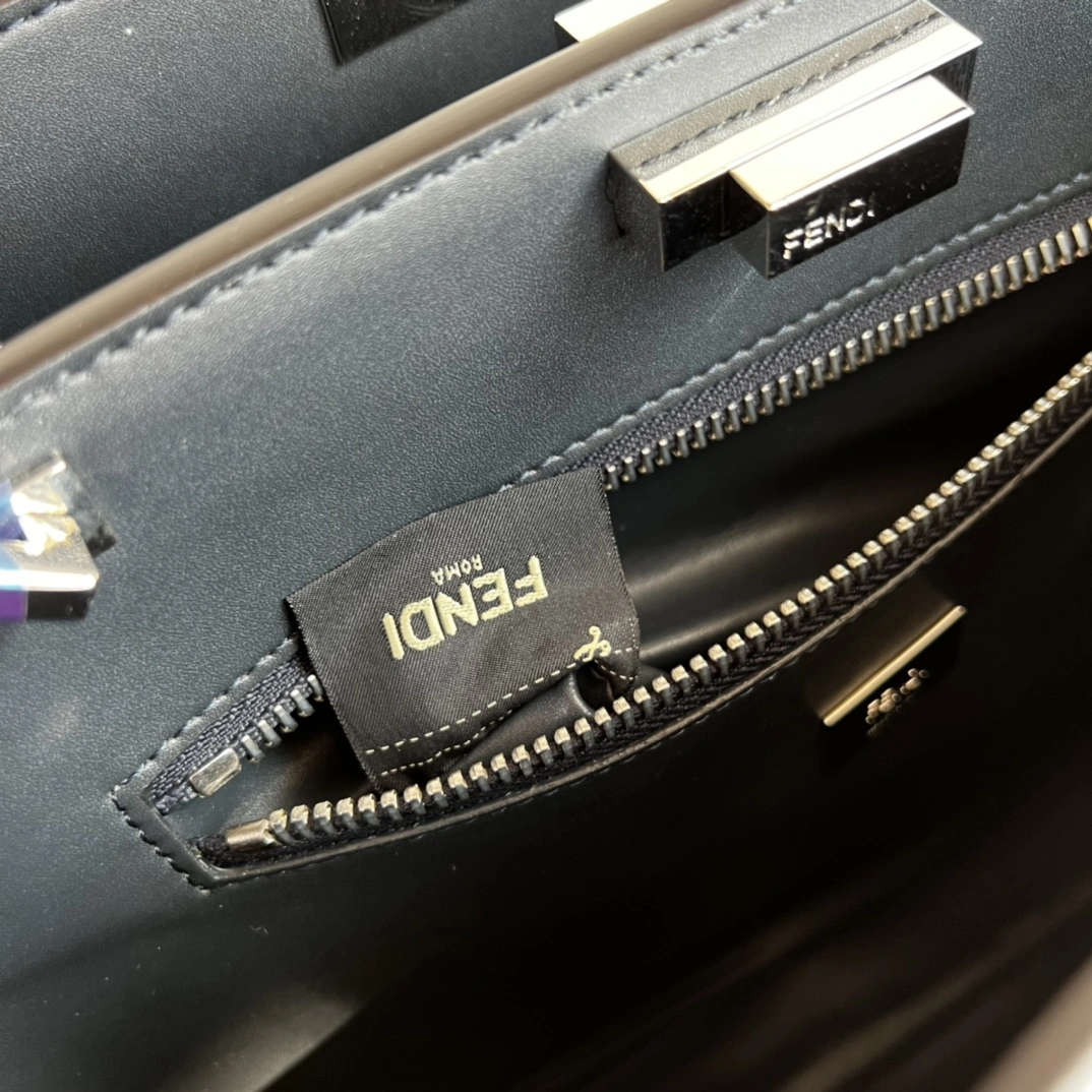 Fendi Top Handle Bags Minimalist 76619