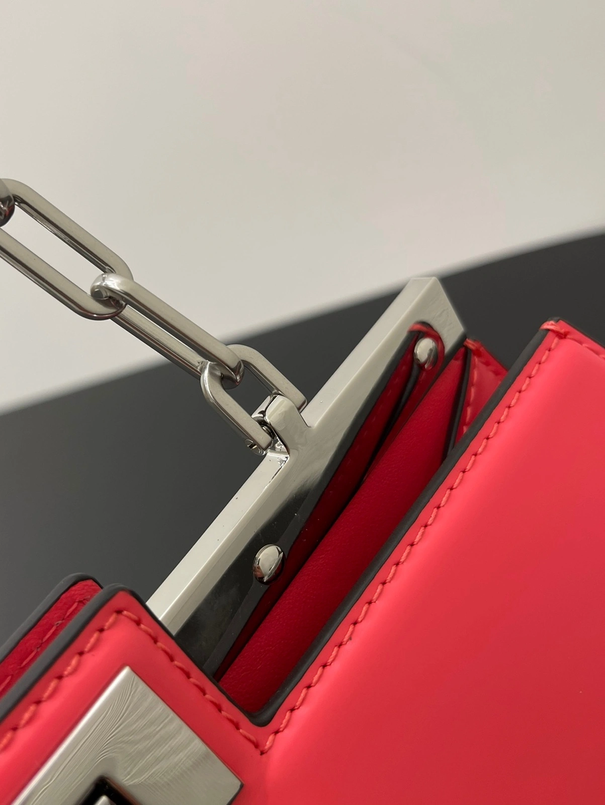 Fendi Top Handle Bags TimelessDesign 76614