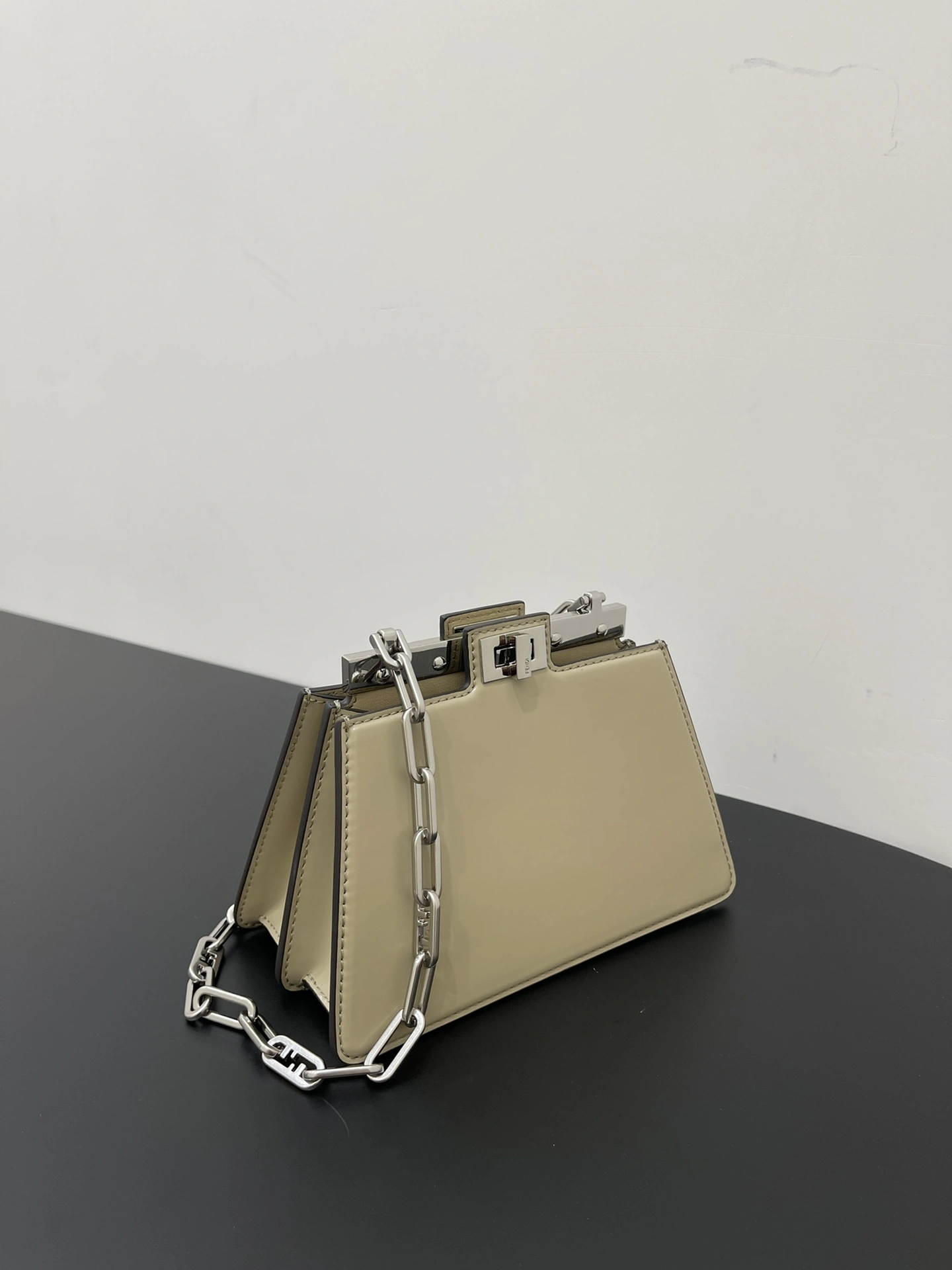 Fendi Top Handle Bags Durable 76616