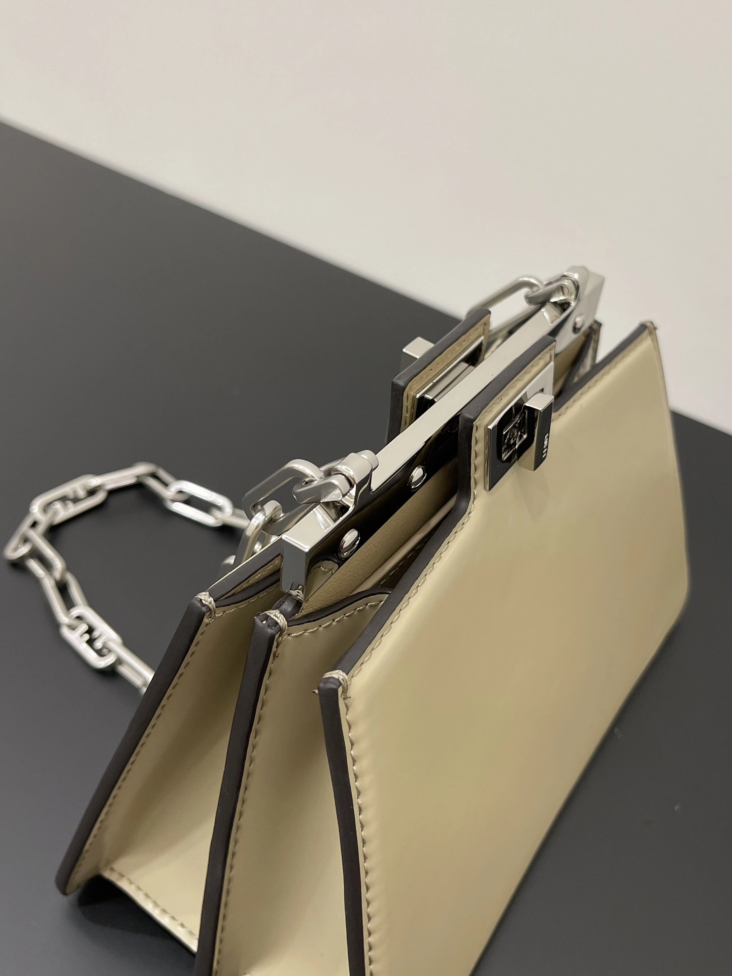 Fendi Top Handle Bags Durable 76616
