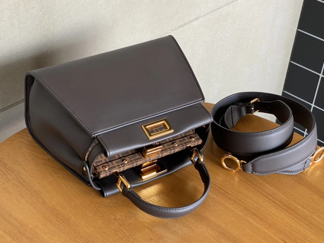 Fendi Top Handle Bags QuickDry 76618