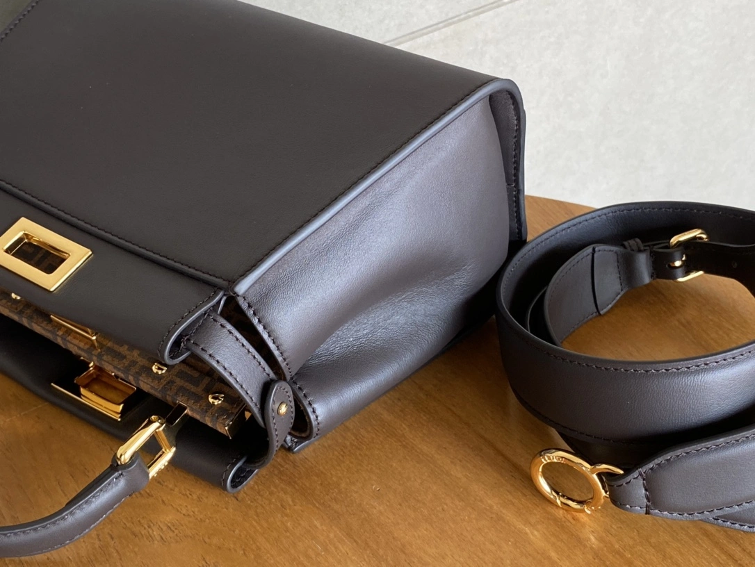 Fendi Top Handle Bags QuickDry 76618