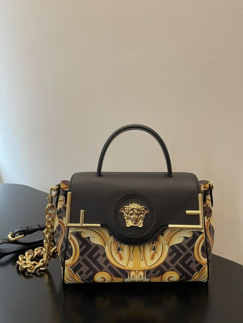Comfortable Fendi Top Handle Bags 72733