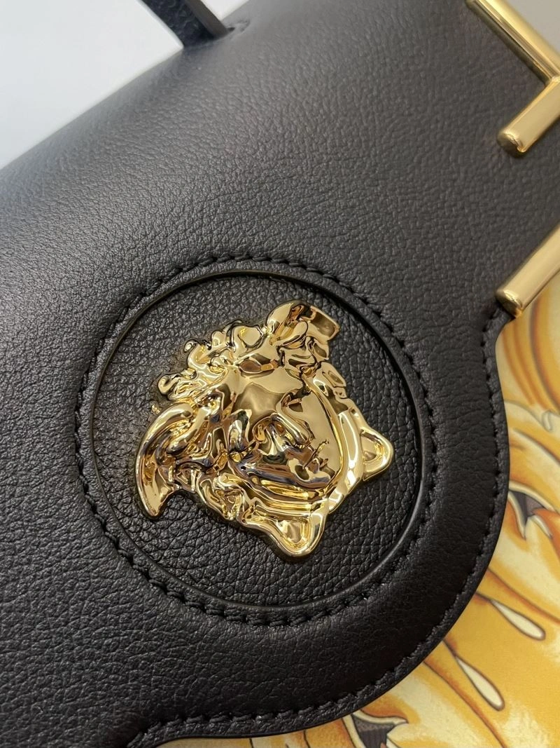 Comfortable Fendi Top Handle Bags 72733