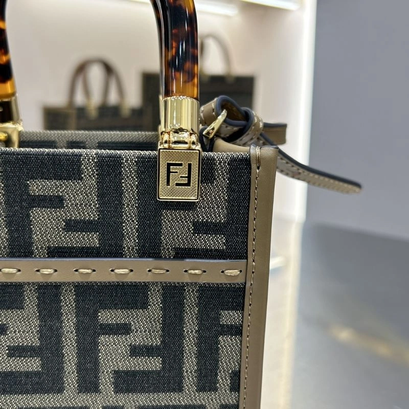 Fendi Top Handle Bags Lightweight 72765