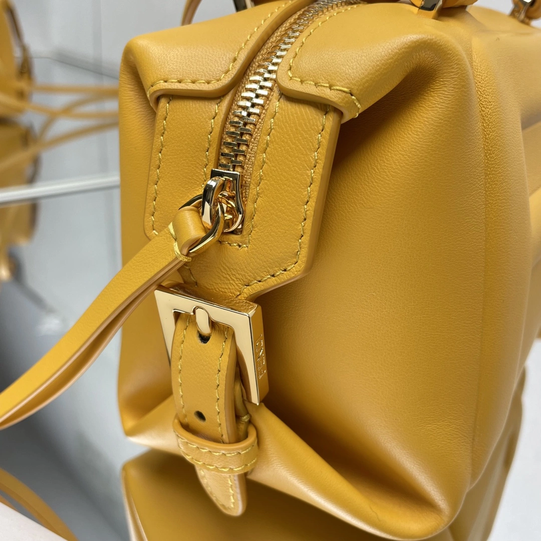 Fendi Top Handle Bags EasyCare 69626