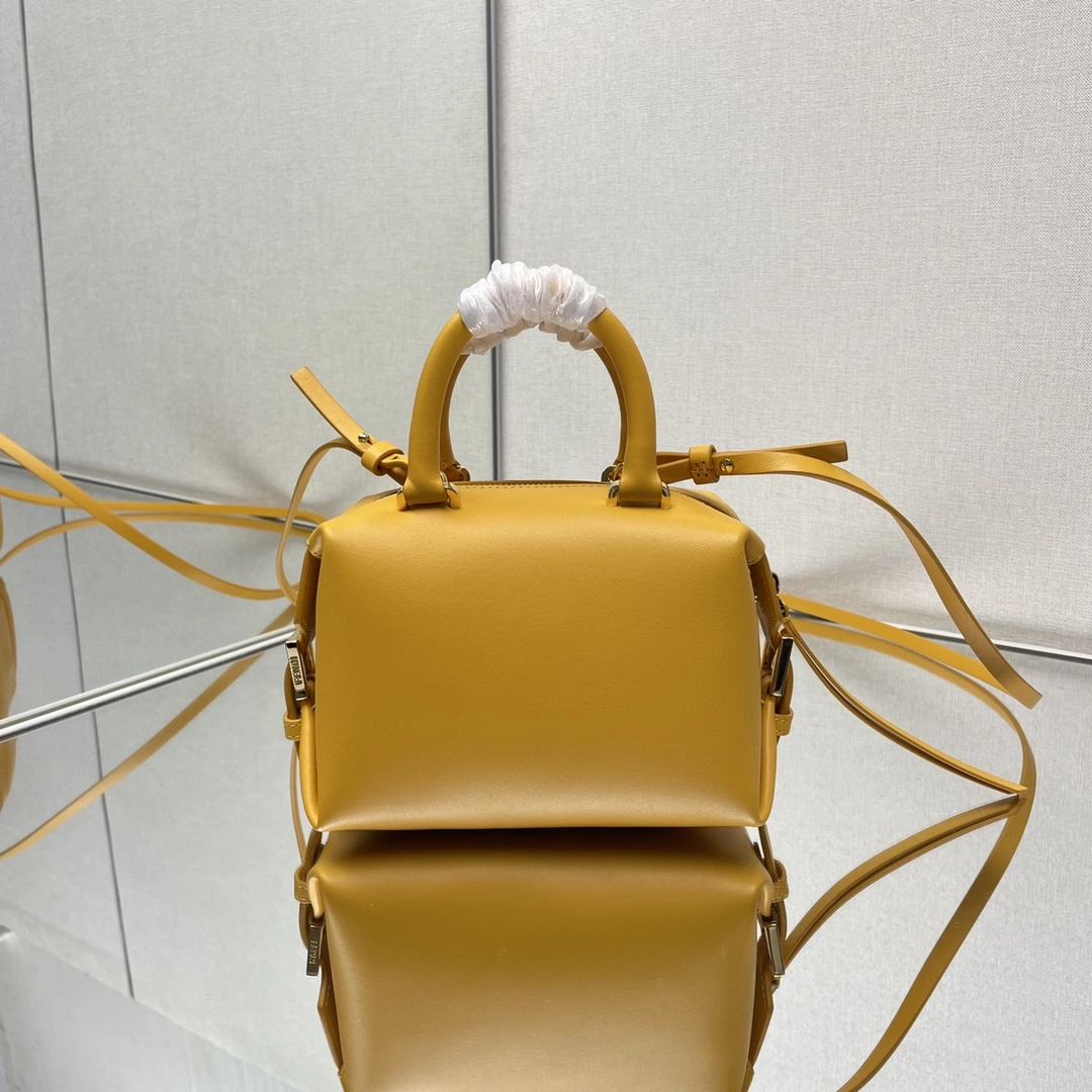 Fendi Top Handle Bags EasyCare 69626