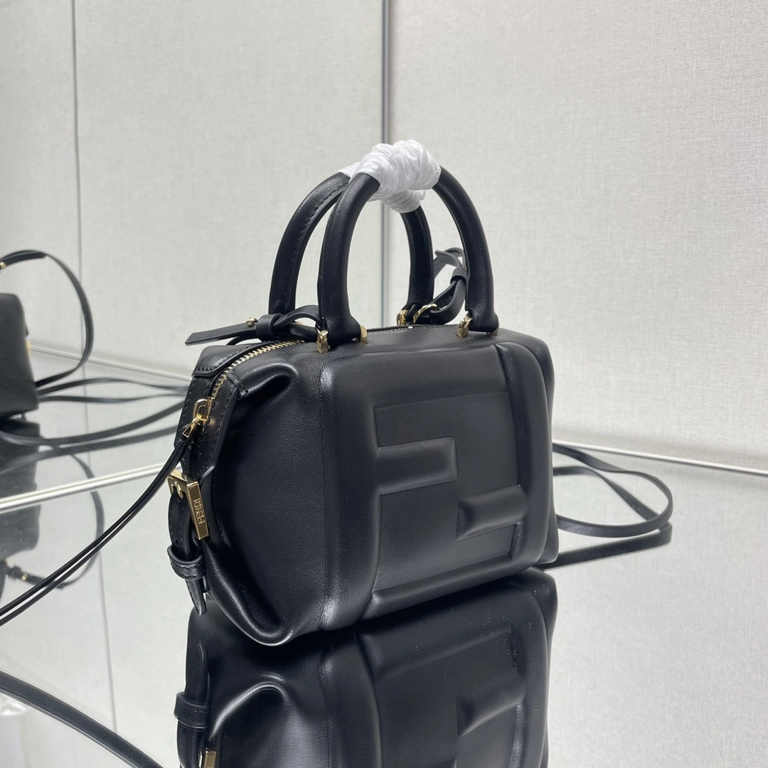 Unique Fendi Top Handle Bags 69625