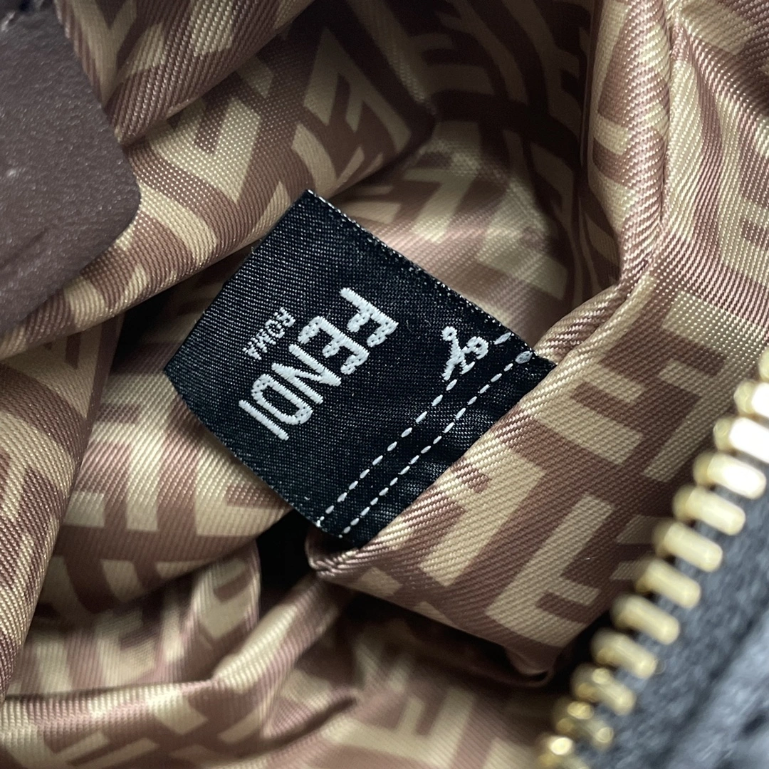 Unique Fendi Top Handle Bags 69625