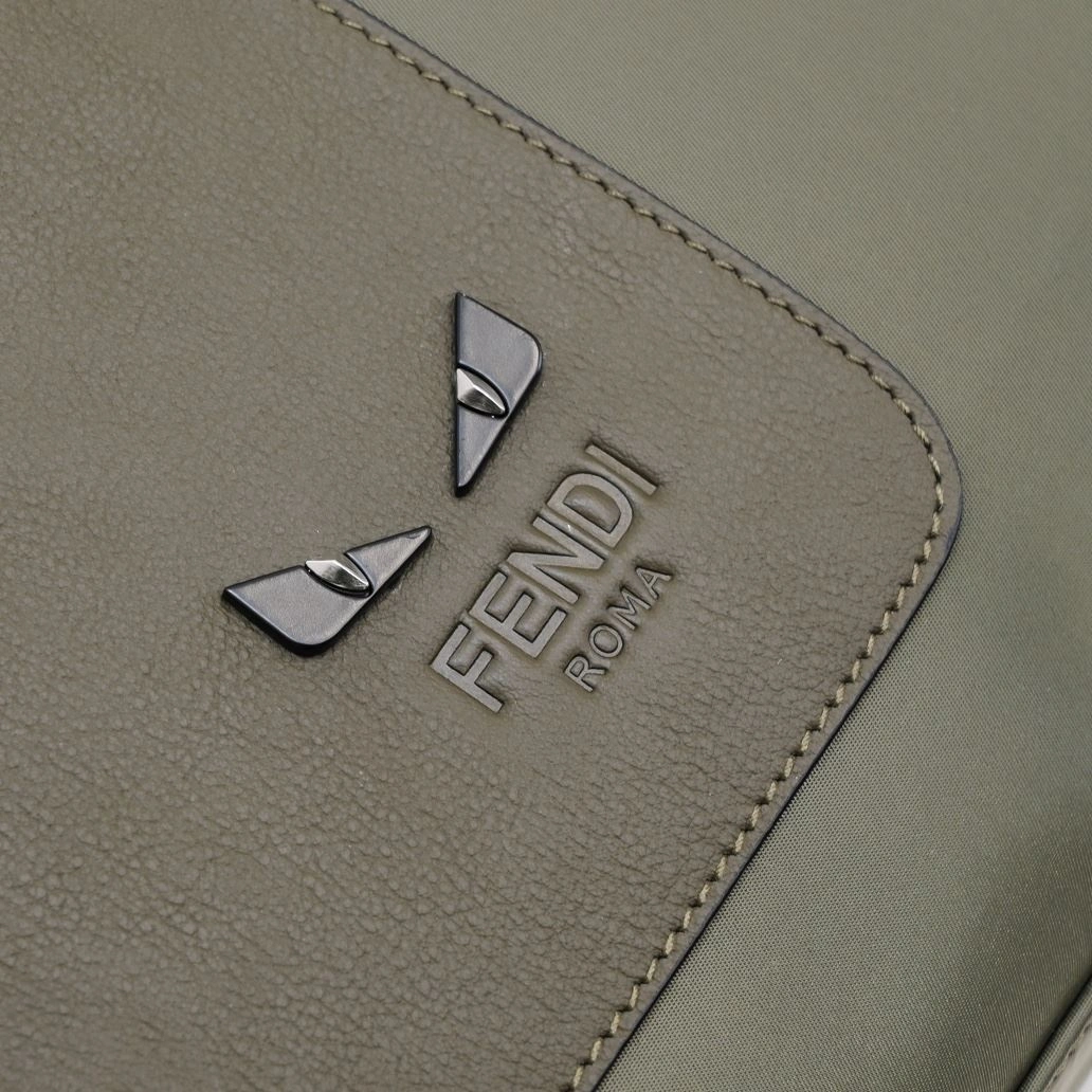 StreetReady Fendi Travel Bags 90925