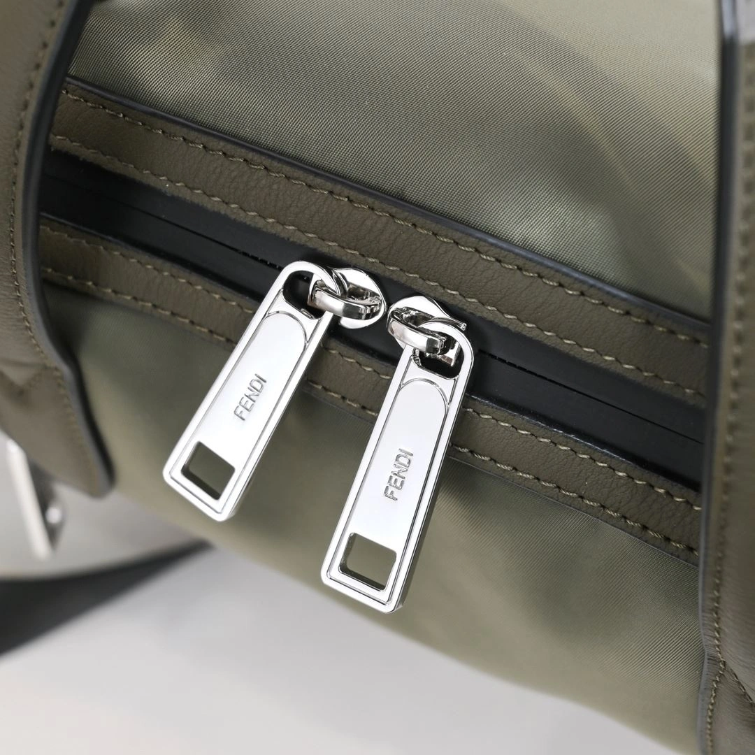 StreetReady Fendi Travel Bags 90925