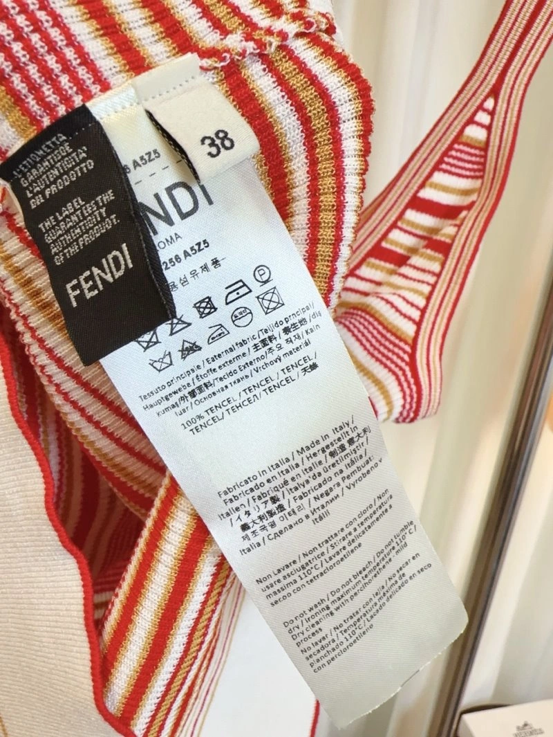 Fendi Vest Stylish 120737