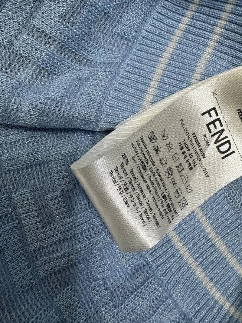 Fendi Vest Minimalist 120757
