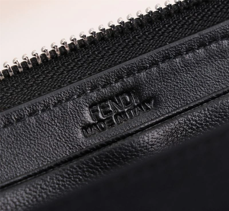 Fendi Wallets Purse Durable 68536