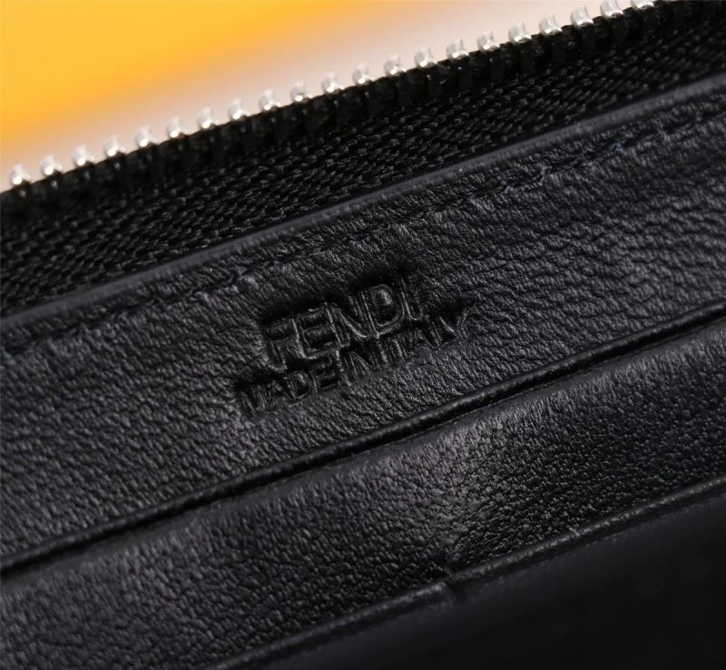 Fendi Wallets Purse Bold 68539