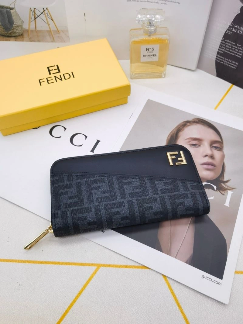 RelaxedFit Fendi Wallets Purse 86150
