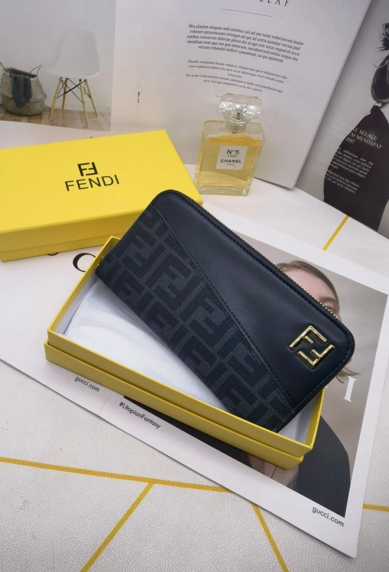 RelaxedFit Fendi Wallets Purse 86150