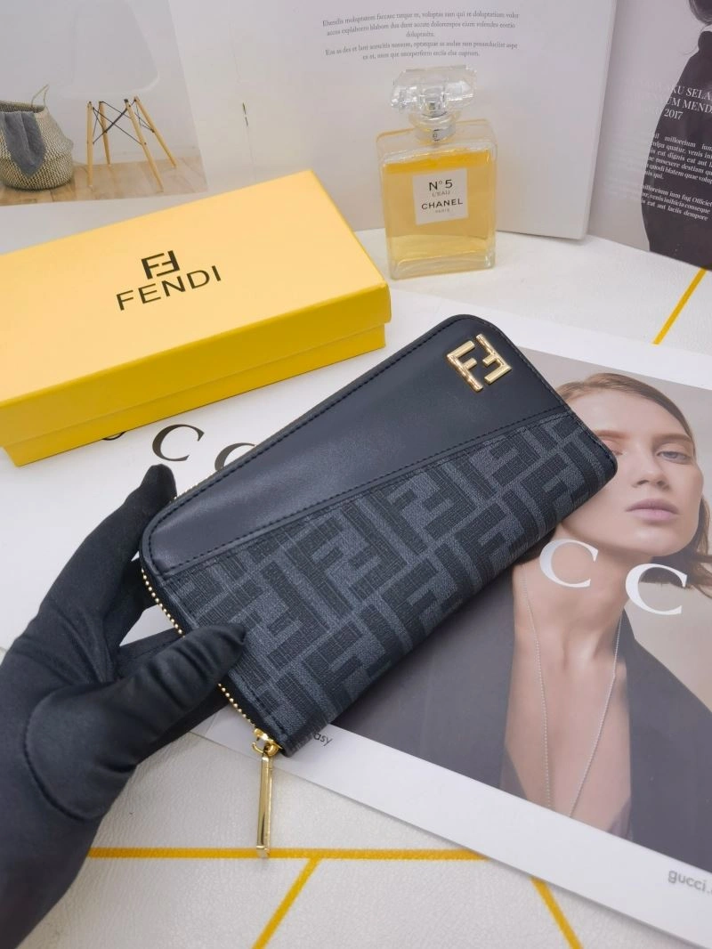RelaxedFit Fendi Wallets Purse 86150