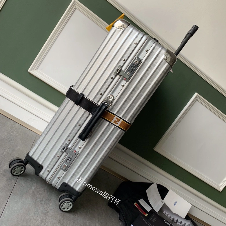 Durable Fendi x Rimowa Suitcase 69448