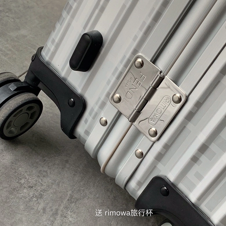 Durable Fendi x Rimowa Suitcase 69448