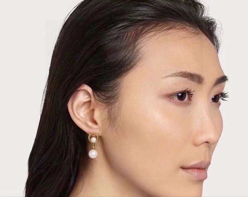 Breathable Ferragamo Earrings 211323