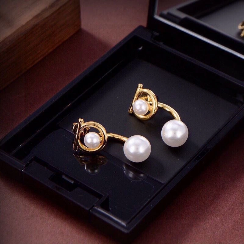 Breathable Ferragamo Earrings 211323