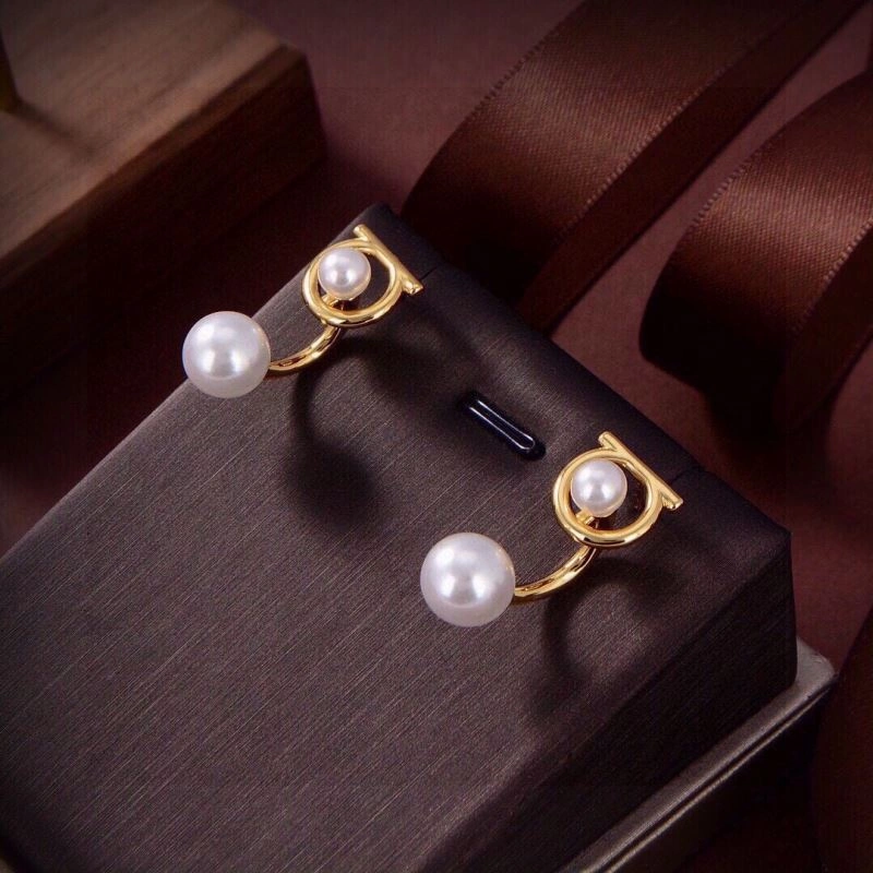 Breathable Ferragamo Earrings 211323