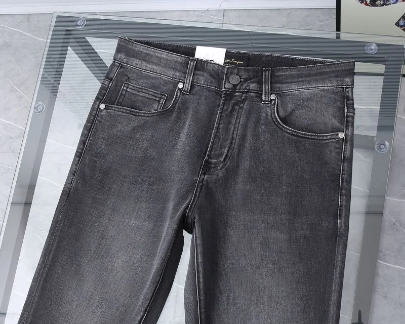 HighQuality Ferragamo Jeans 162867