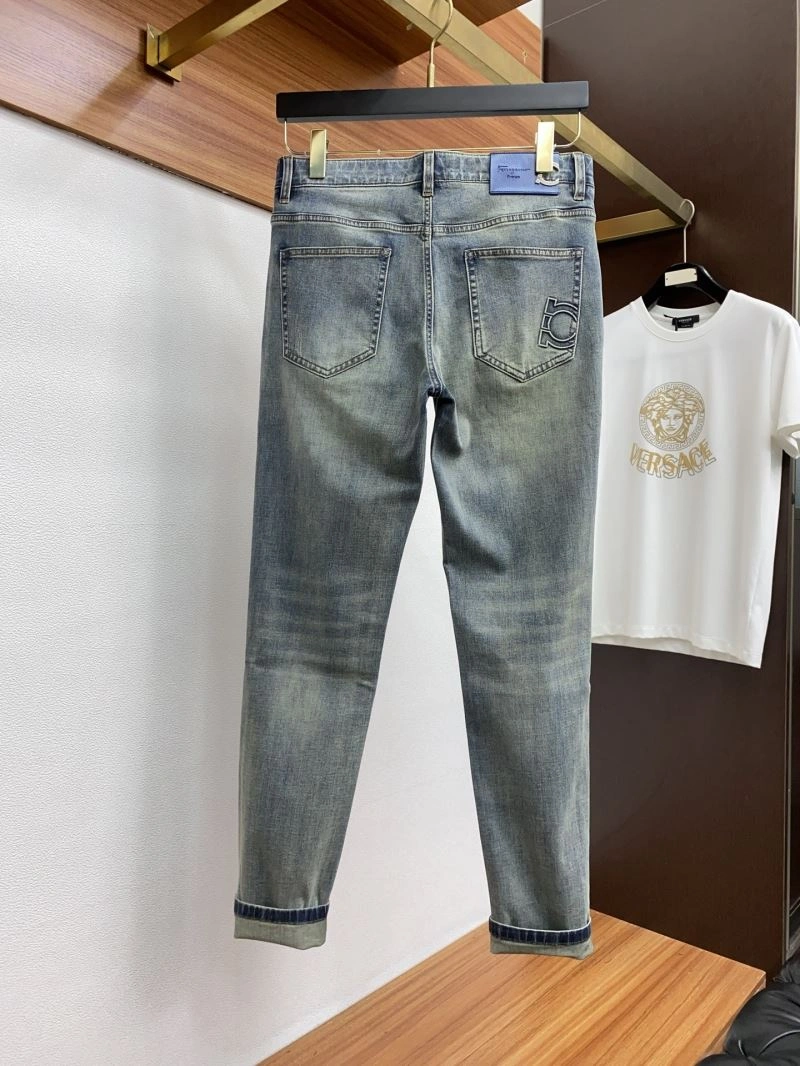Ferragamo Jeans ZipUp 159500