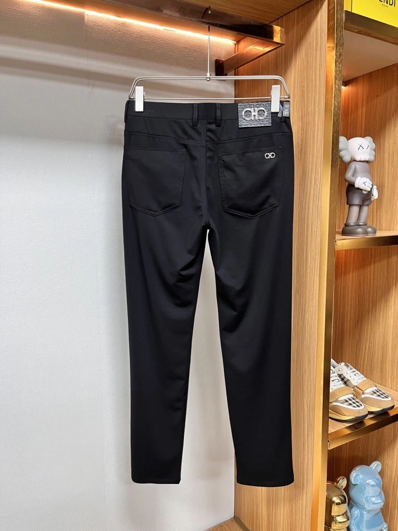 Ferragamo Long Pants Versatile 162812