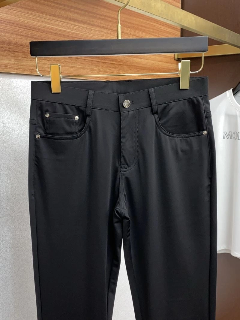 Minimalist Ferragamo Long Pants 160631