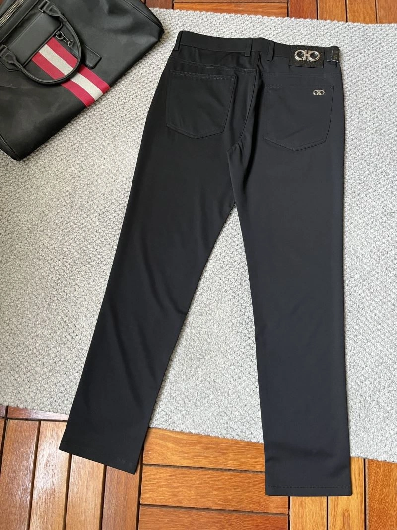 Ferragamo Long Pants Effortless 160624