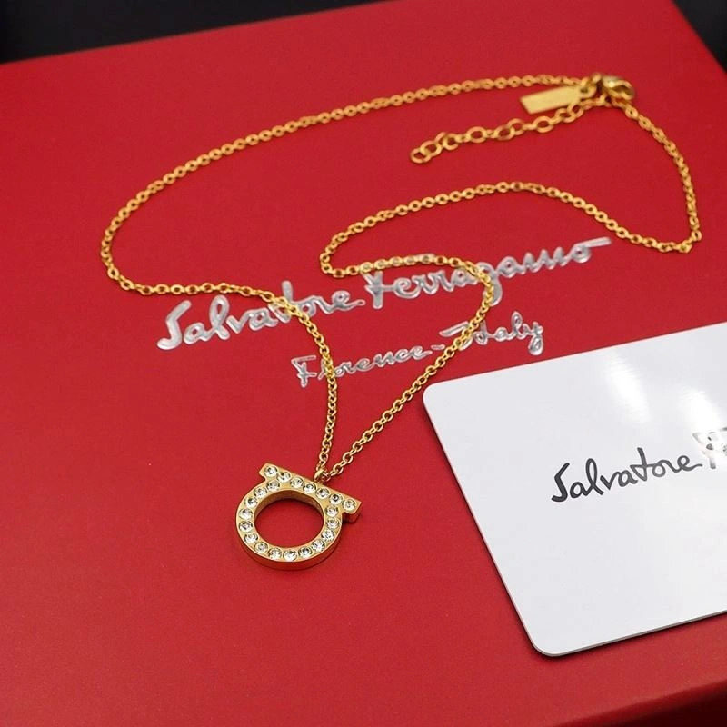 Ferragamo Necklaces Bright 213049