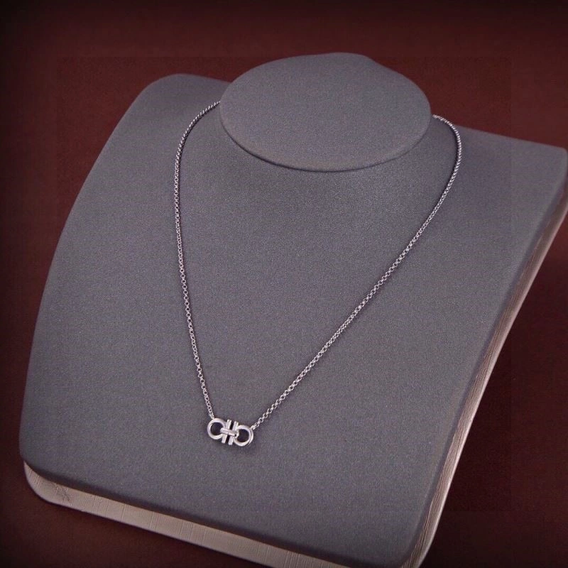 Ferragamo Necklaces Elegant 208751
