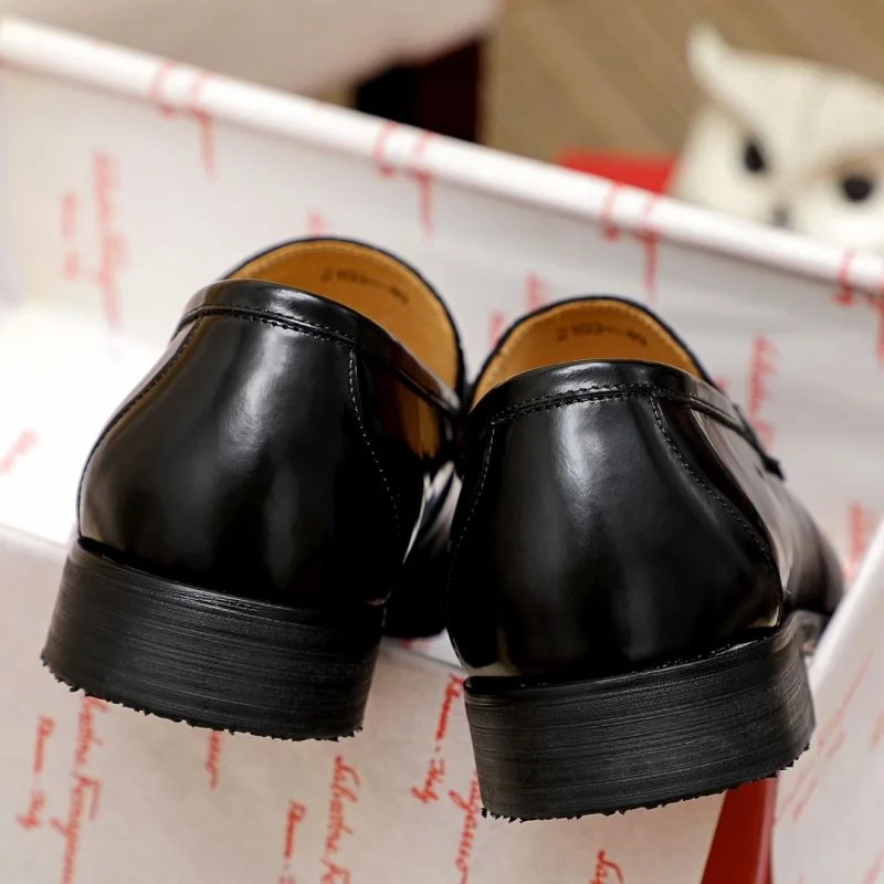 Effortless Ferragamo Shoes 4962